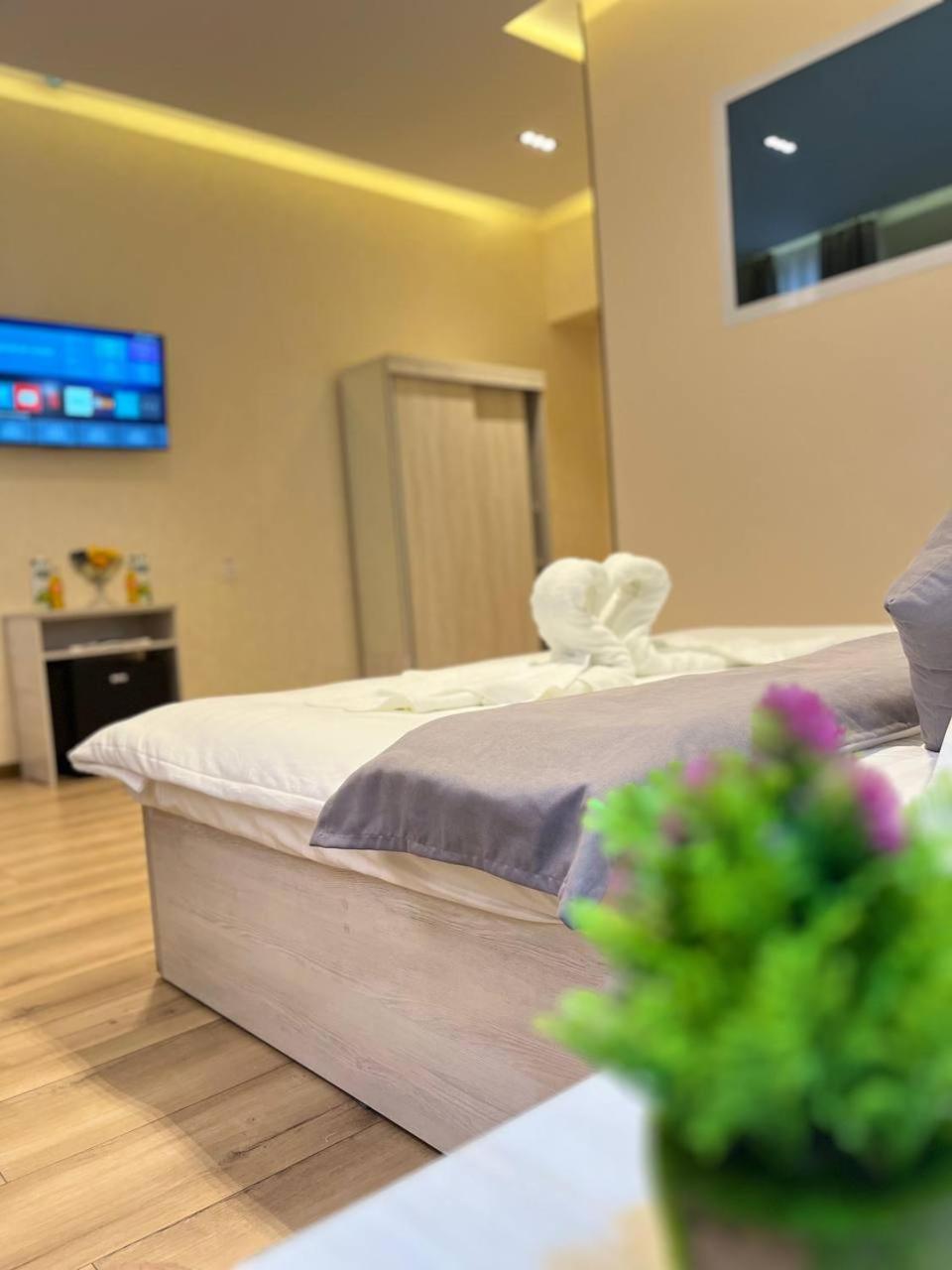 Aks Hotel Tasjkent Eksteriør billede